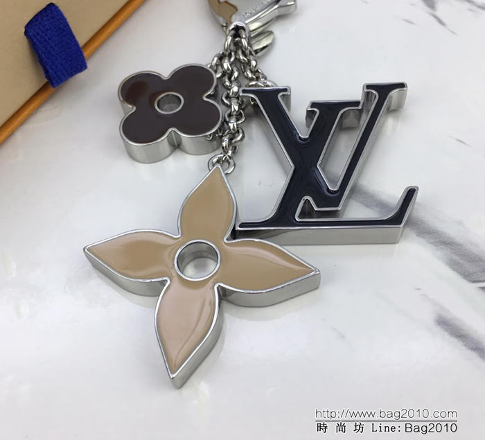 路易威登LV 頂級原單 M67119白叻卡其 Fleur de Monogram 包飾 任意搭配 路易威登各個標誌性包款  ydh1020